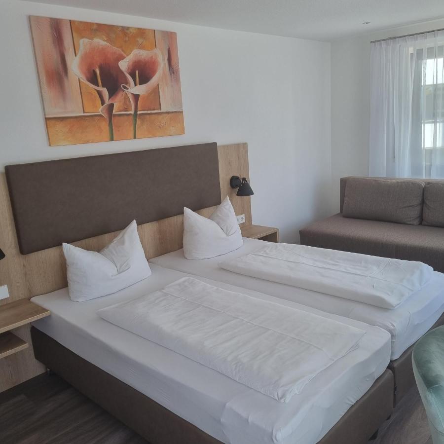 Dreibettzimmer